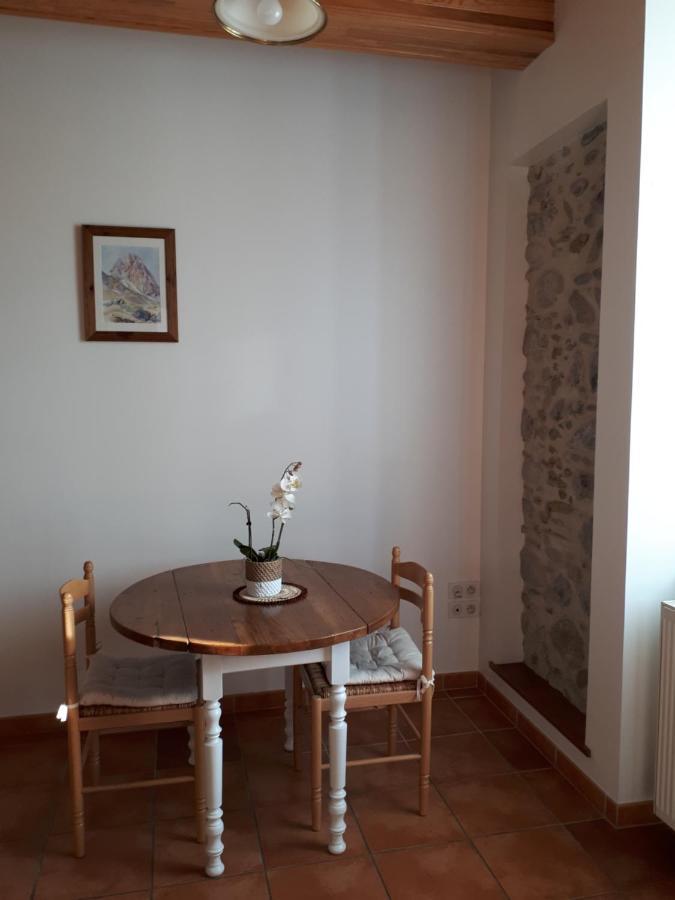 Bel Appartement Renove Dans Maison Bigourdane Pouzac Exterior foto